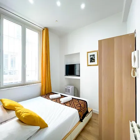 Urbanflat 32 - De 2 Etages En Plein Centre De *